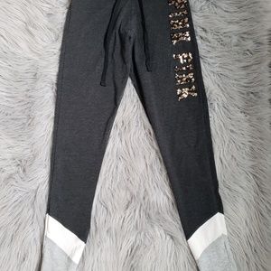 Victoria Secret PINK Cheetah Bling legging